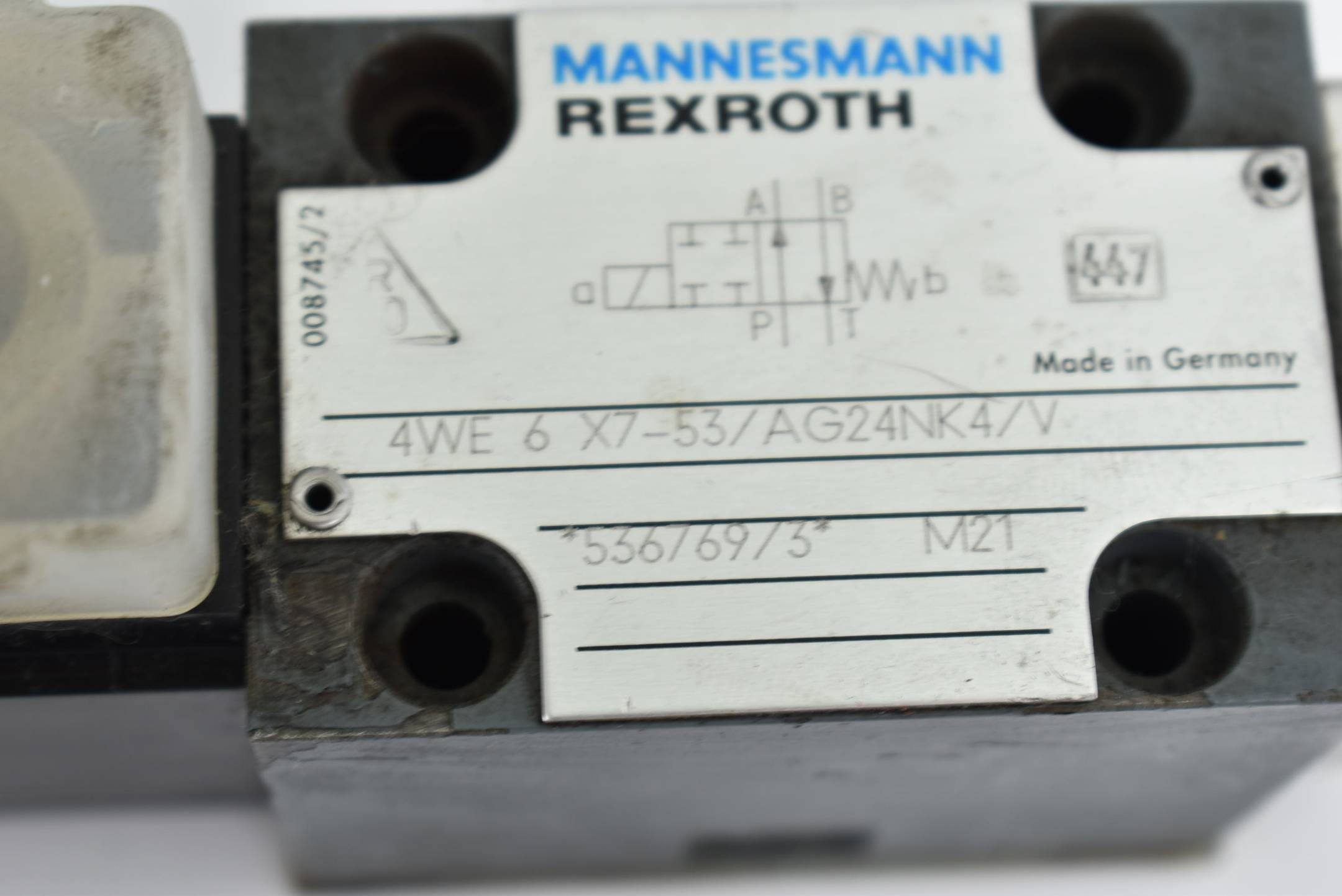 Rexroth Ventil 4WE 6 X7-53/AG24NK4/V ( 53676973 )