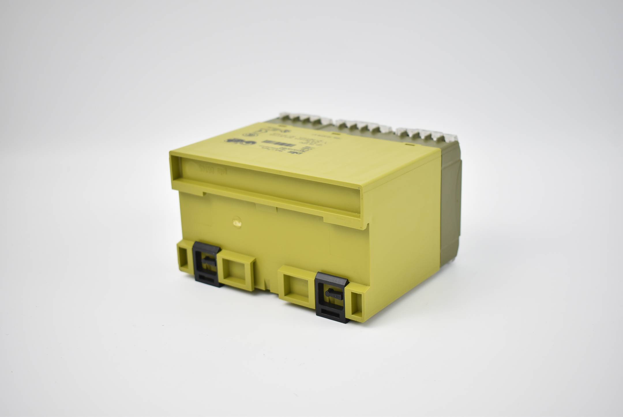 Pilz Sicherheitsschaltgerät 4,5W PNOZ3 24VDC 5S1Ö ( 474894 )