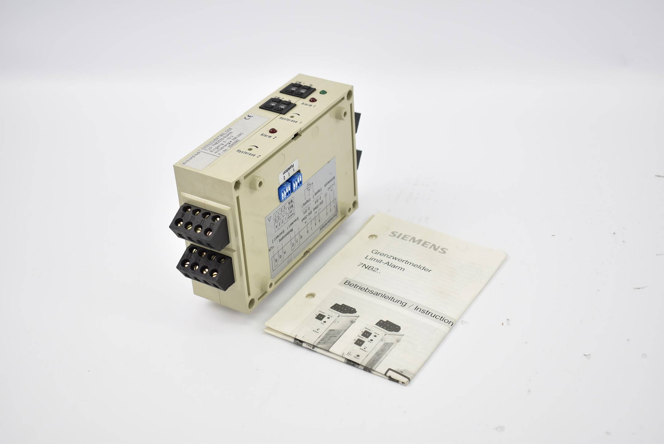 Siemens Grenzwertmelder 0-10 V 230 VAC 7NB2 020-0UA30 ( 7NB2020-0UA30 )