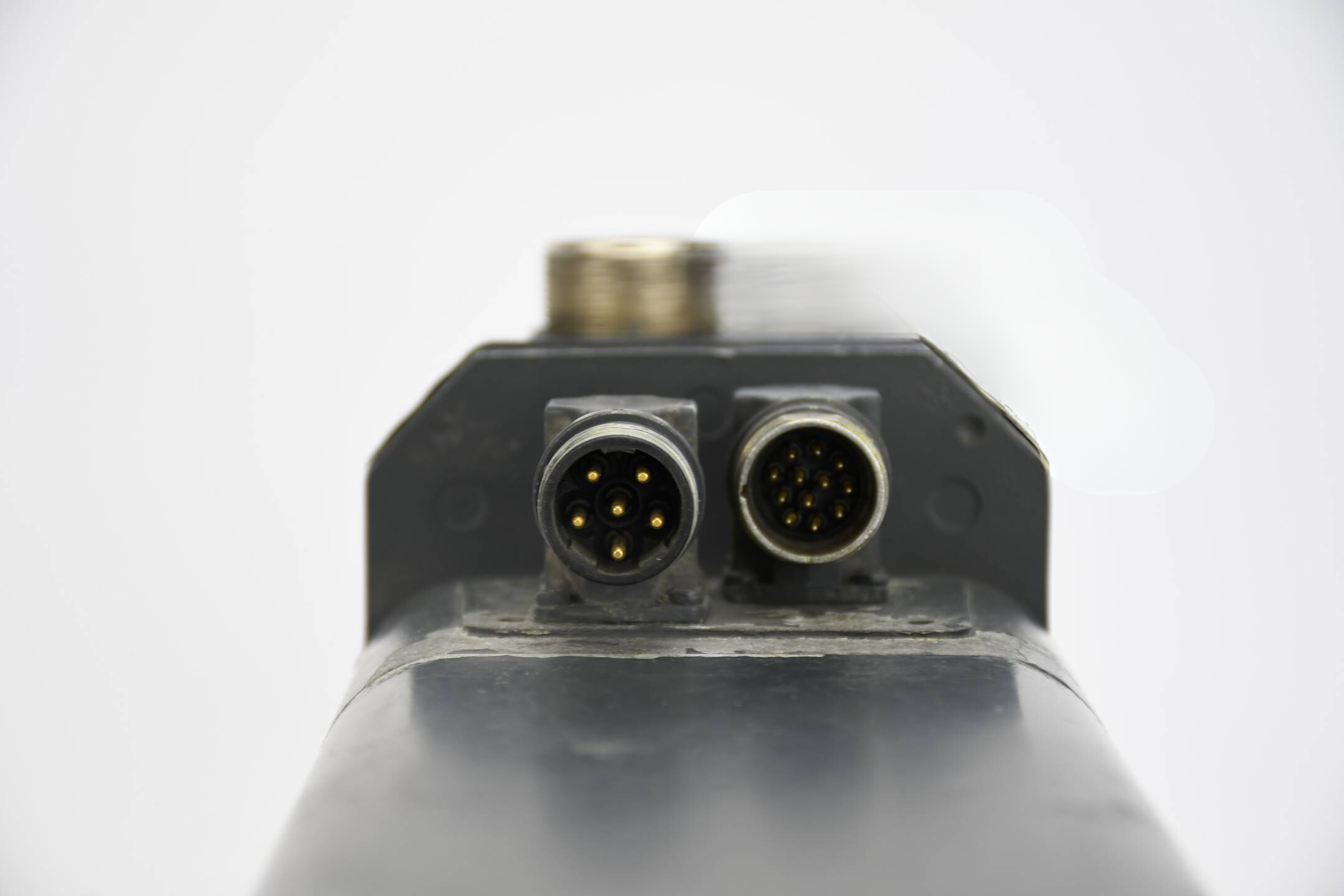 Siemens AC feed motor DC link 600 V 1FT50661AF714FA0 ( 1FT5066-1AF71-4FA0 ) Siemens AC feed motor DC link 600 V 1FT50661AF714FA0 ( 1FT5066-1AF71-4FA0 )