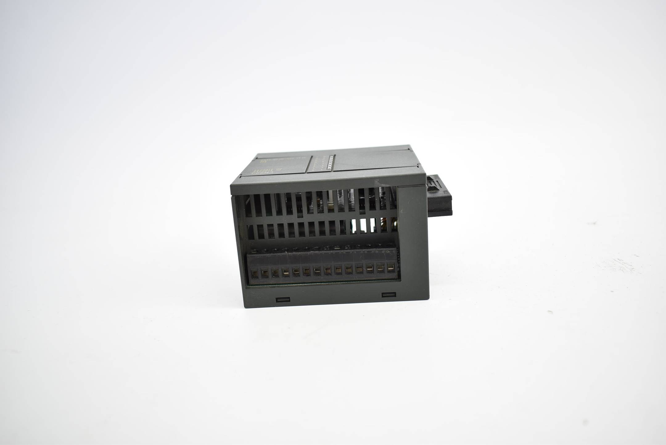 Siemens simatic S7-200 digital 6ES7 223-1BF00-0XA0 ( 6ES7223-1BF00-0XA0 ) E2