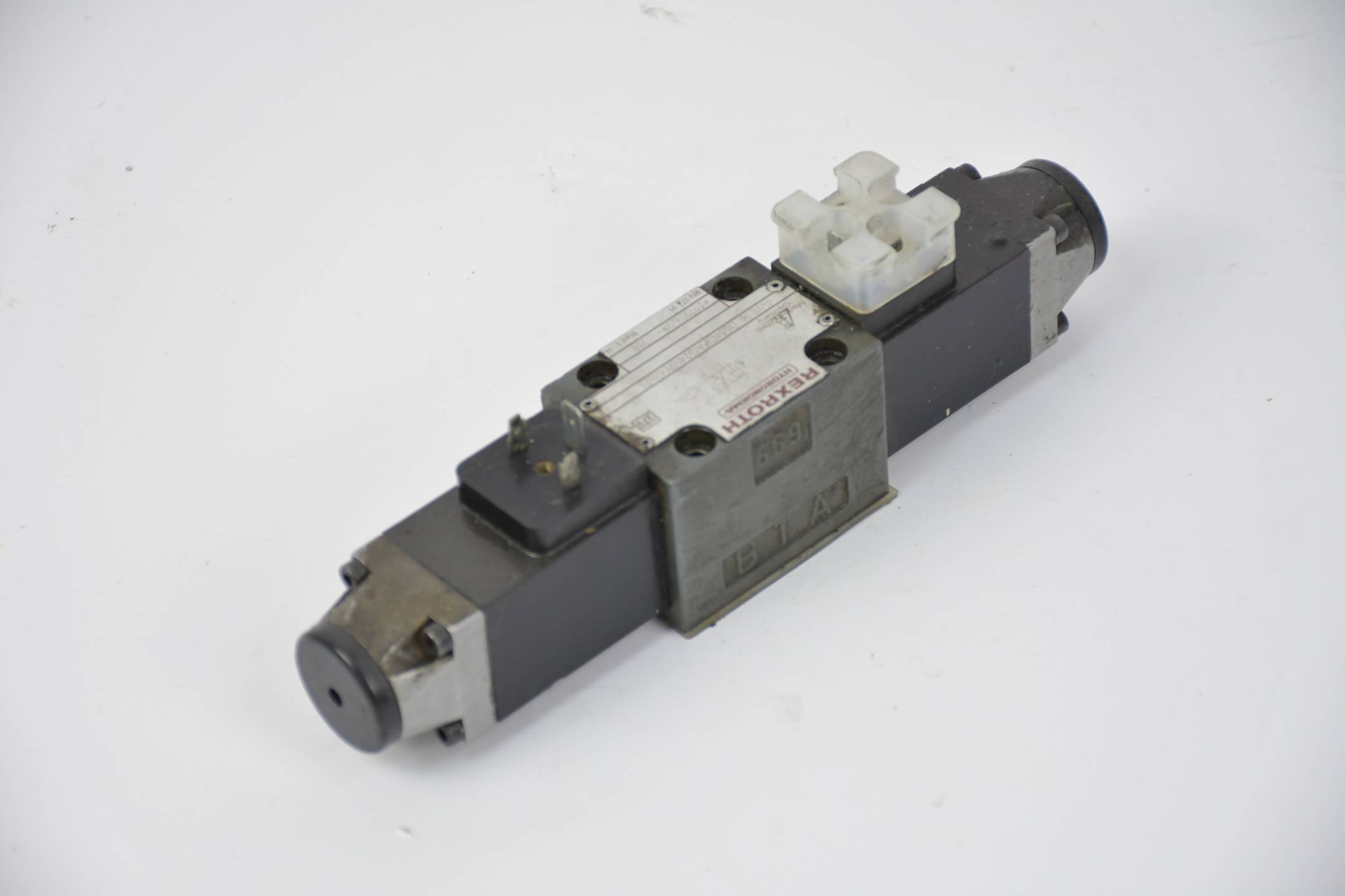 Rexroth Wegeventil 4WE 6 D53/OFAG24N9K4/B25 ( 4WE6D53/0FAG24N9K4/B25 )