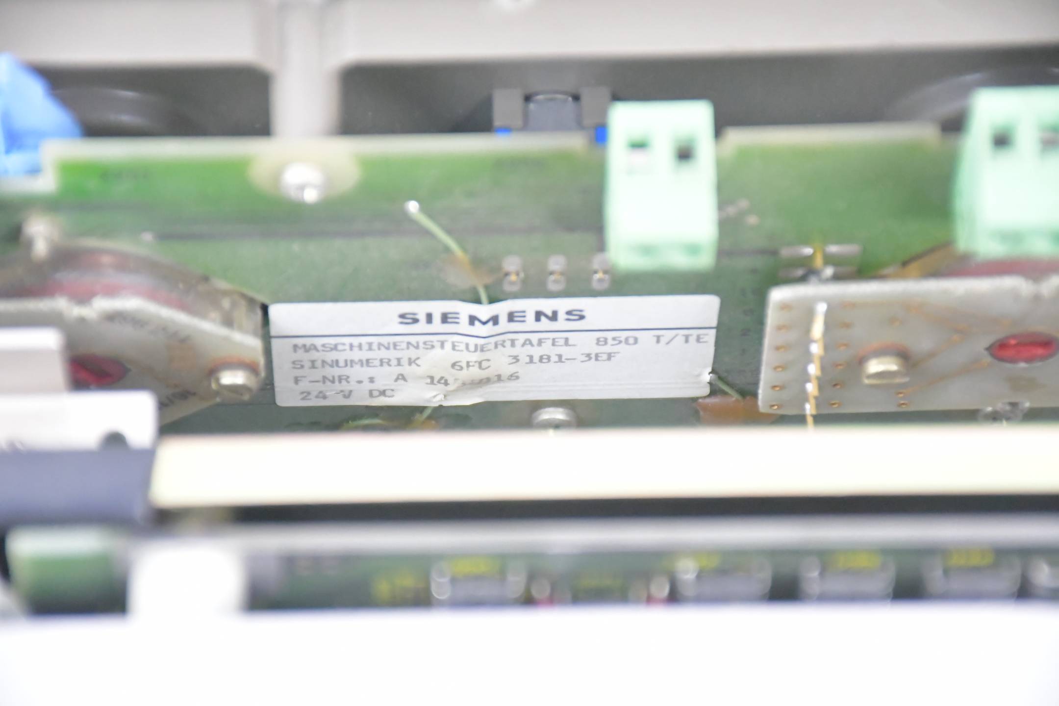 Siemens Sinumerik Maschinensteuertafel 850 T/TE 6FC3181-3EF ( 6FC3 181-3EF )