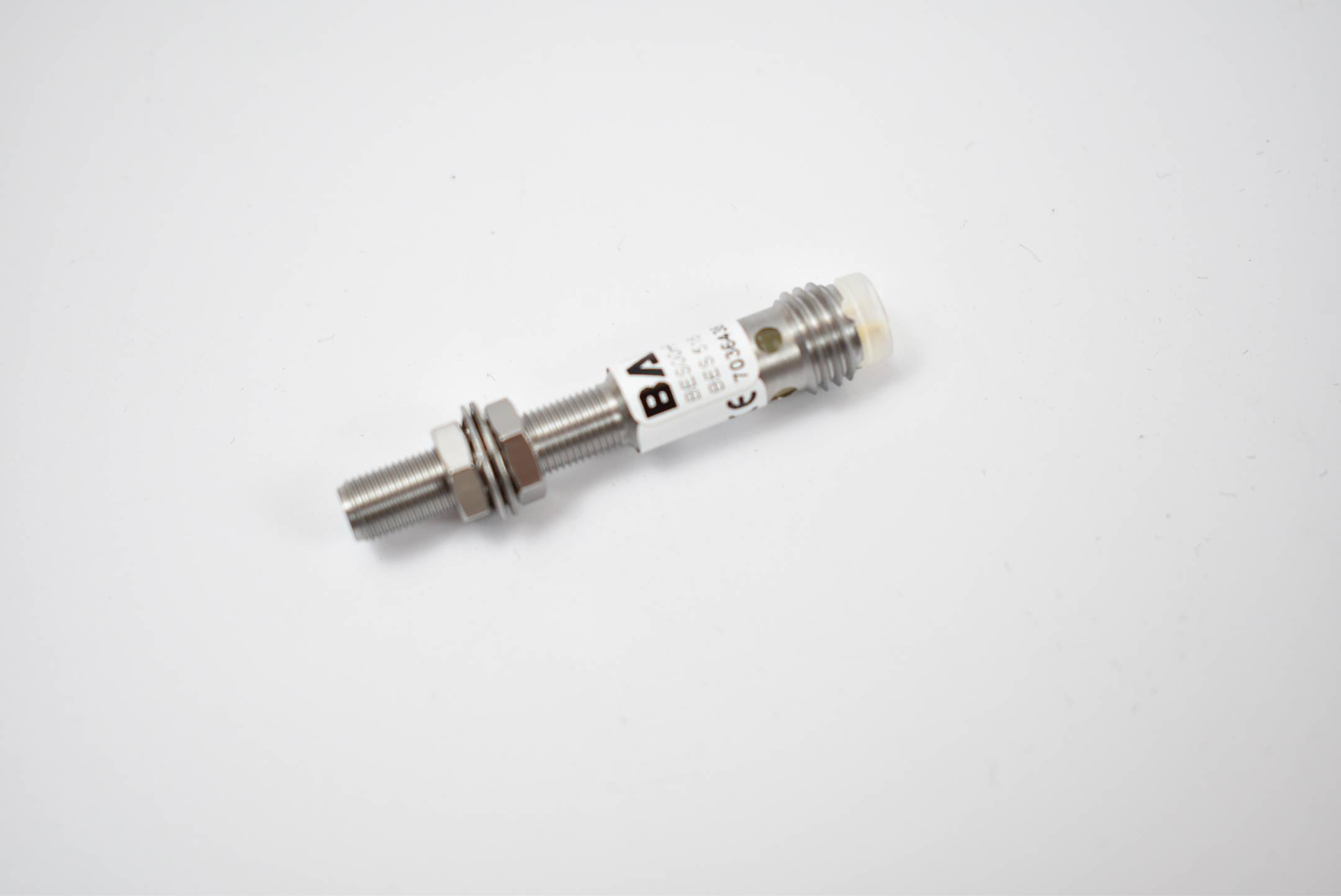Balluff Induktiver Sensor BES00HF ( BES 516-3005-G-E5-C-S49 )