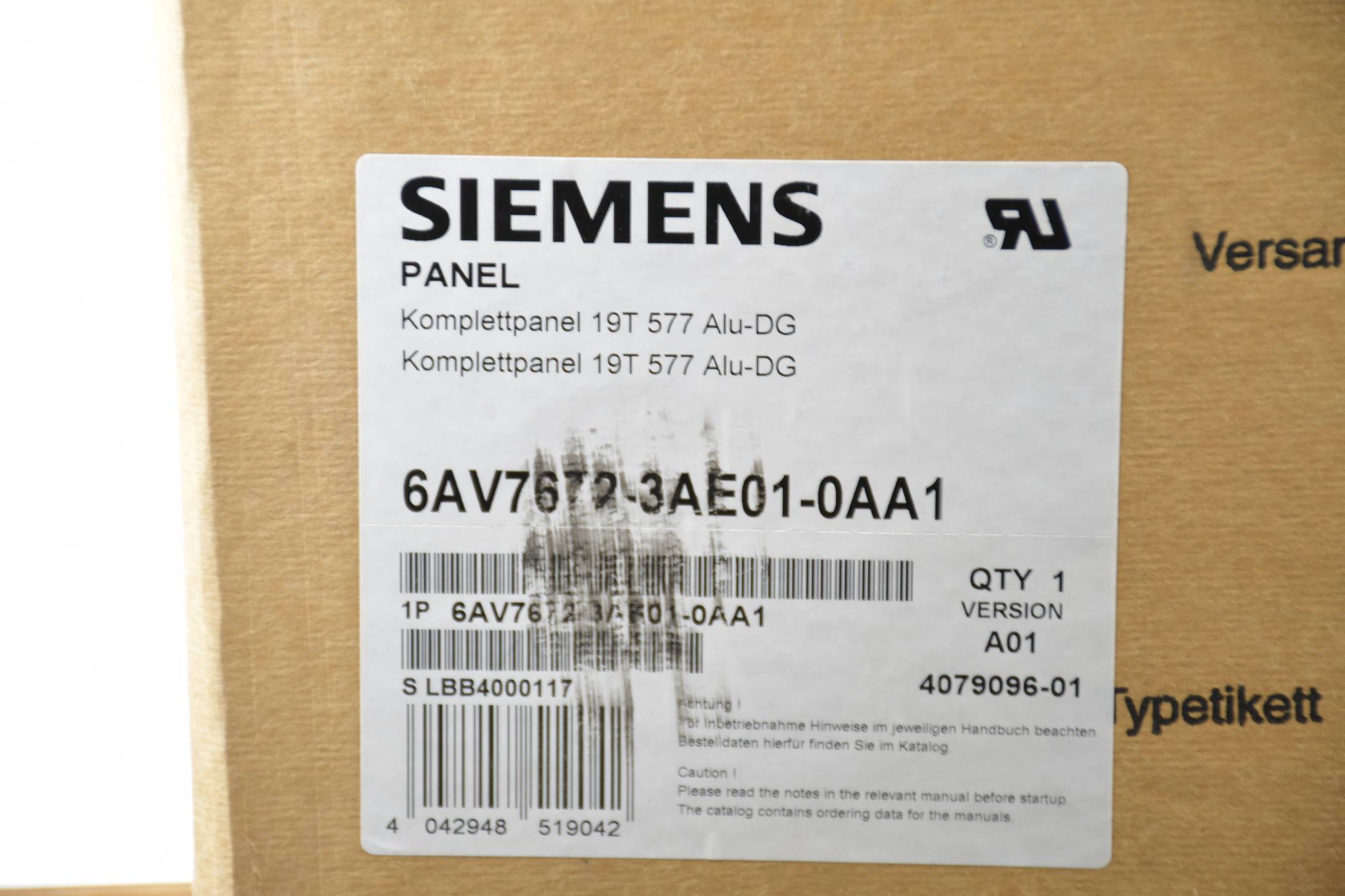 Siemens simatic Panel PC 577B 6AV7672-3AE01-0AA1 ( 6AV7 672-3AE01-0AA1 ) A01