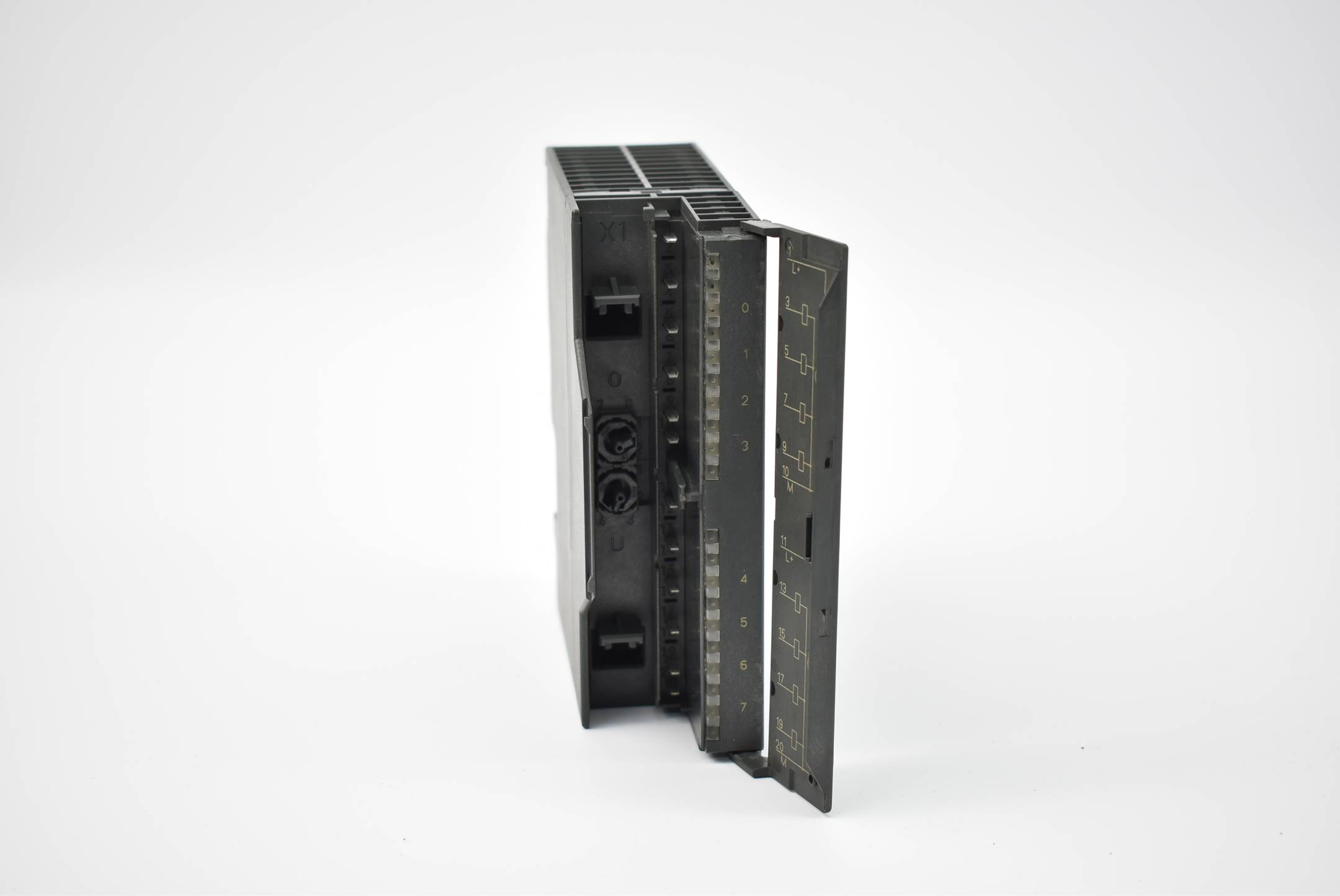 Siemens simatic S7-300 digital 6ES7 322-1BF00-0AA0 ( 6ES7322-1BF00-0AA0 )
