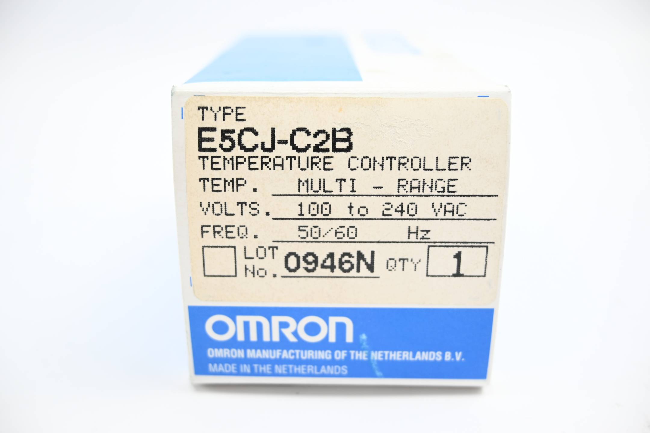 Omron Temperatur Controller Multi Range 100-240 VAC ( E5CJ-C2B )