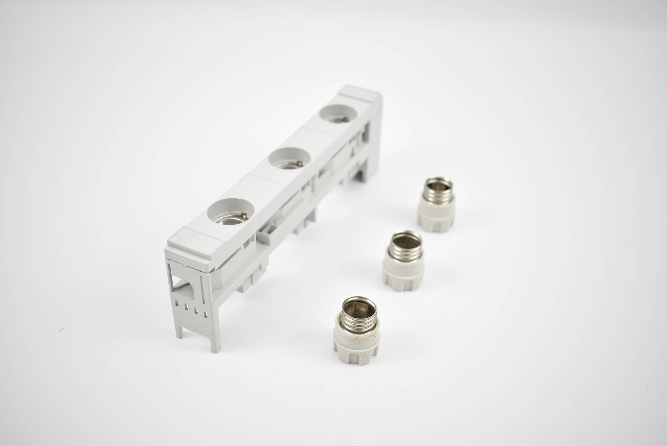 D0-Reiter-Sicherungssockel 36mm 22-0961 ( PA66-GF30-FR ) +Sicherungskappe 63/400