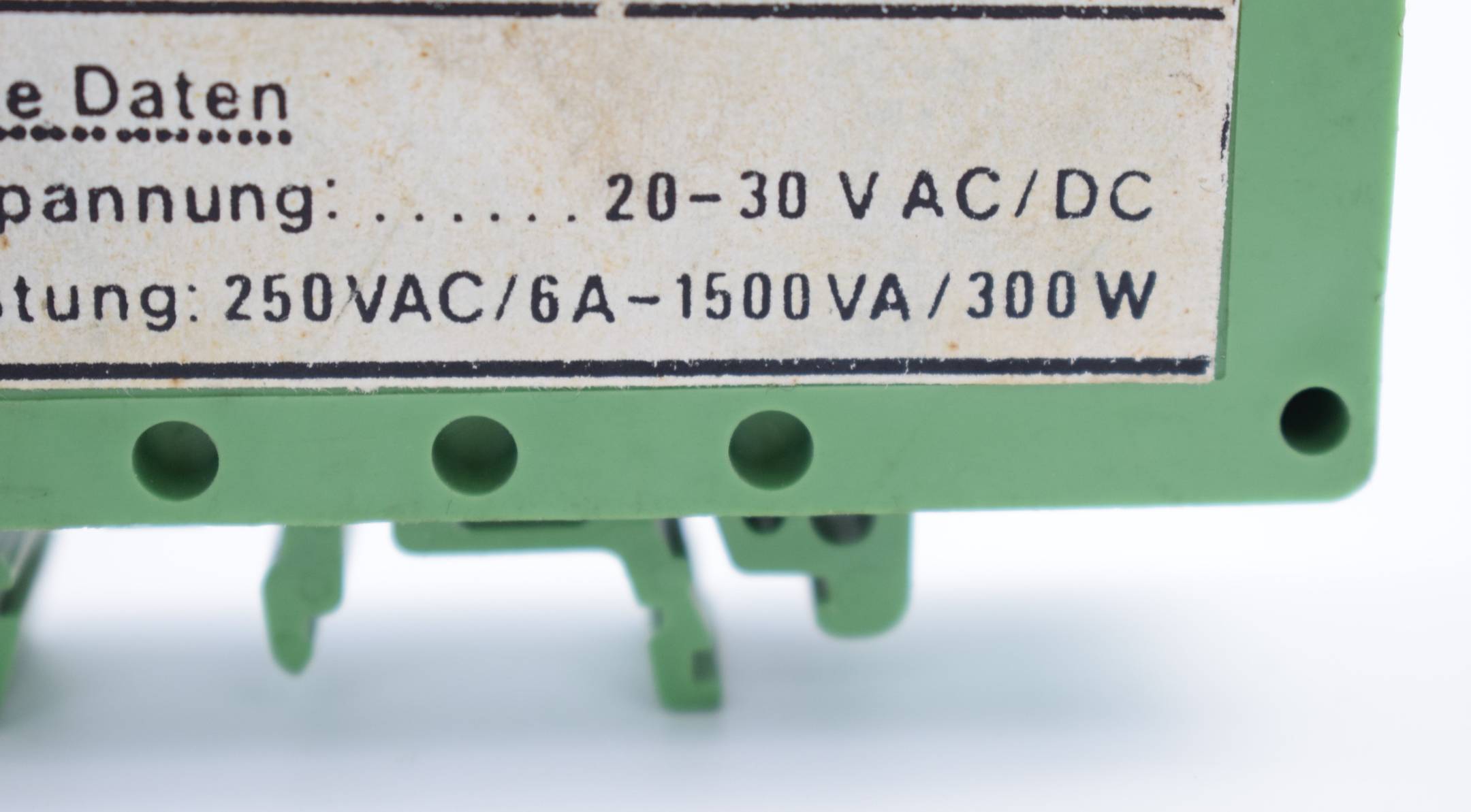 Phoenix Contact Koppelrelais 2-30VAC/DC 250VAC 6A-1500VA 300W ( KRAD-1X/24 )