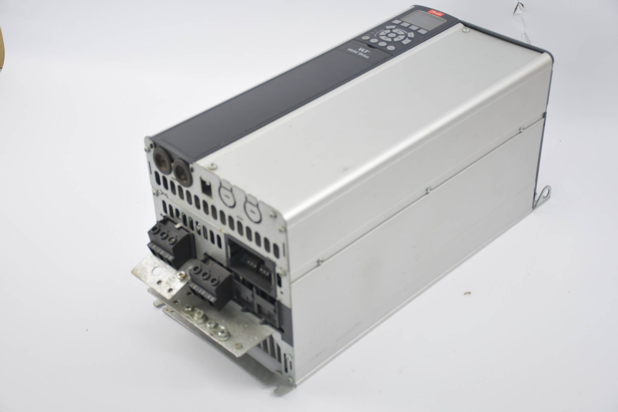 Danfoss VLT® HVAC Drive FC-102 FC-102P37KT4E20H1XGXXXXSXXXXALBXCXXXXD0 131Z7545
